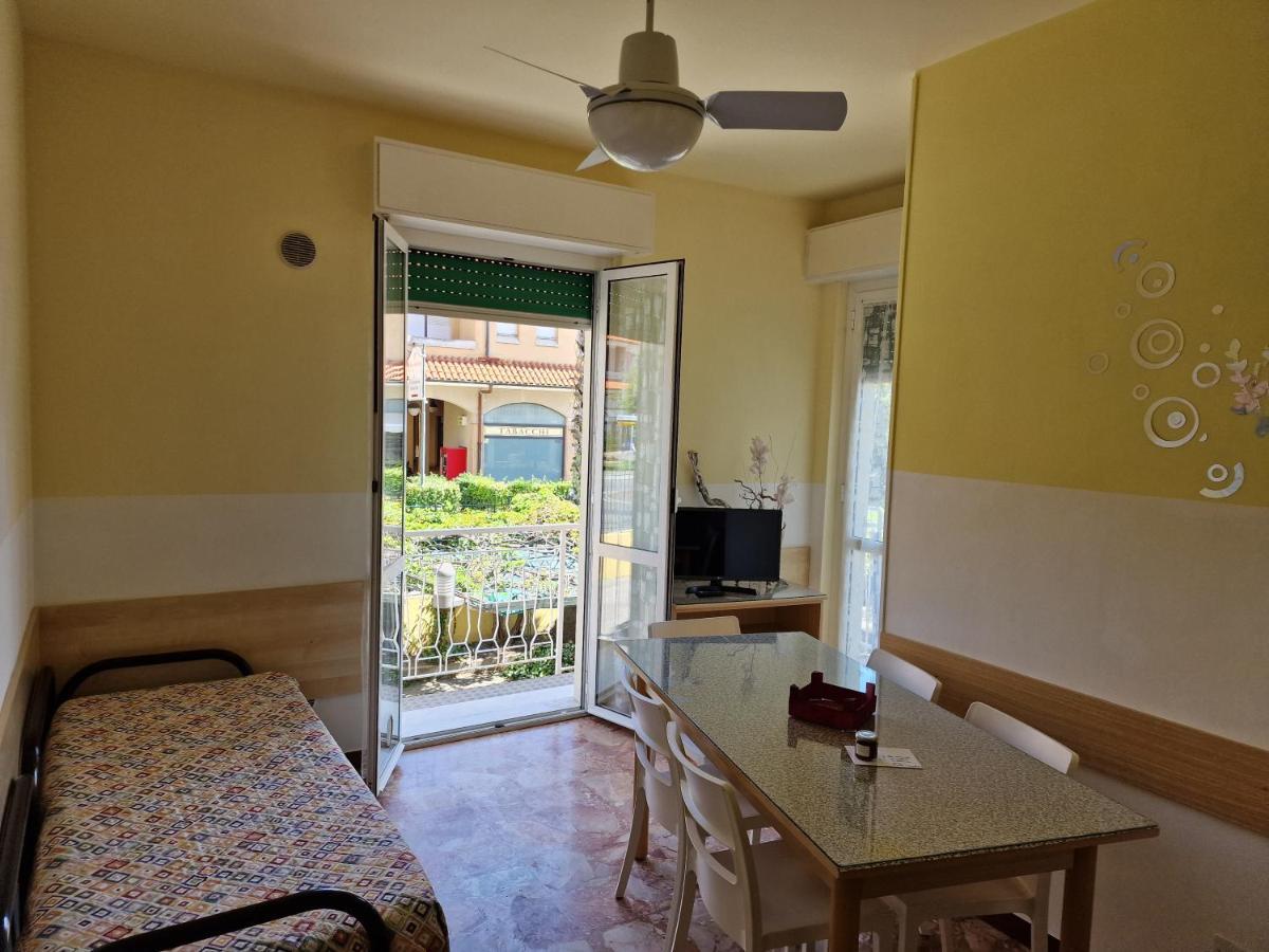 Ligure Residence Борджо-Верецці Екстер'єр фото