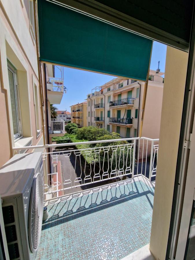 Ligure Residence Борджо-Верецці Екстер'єр фото