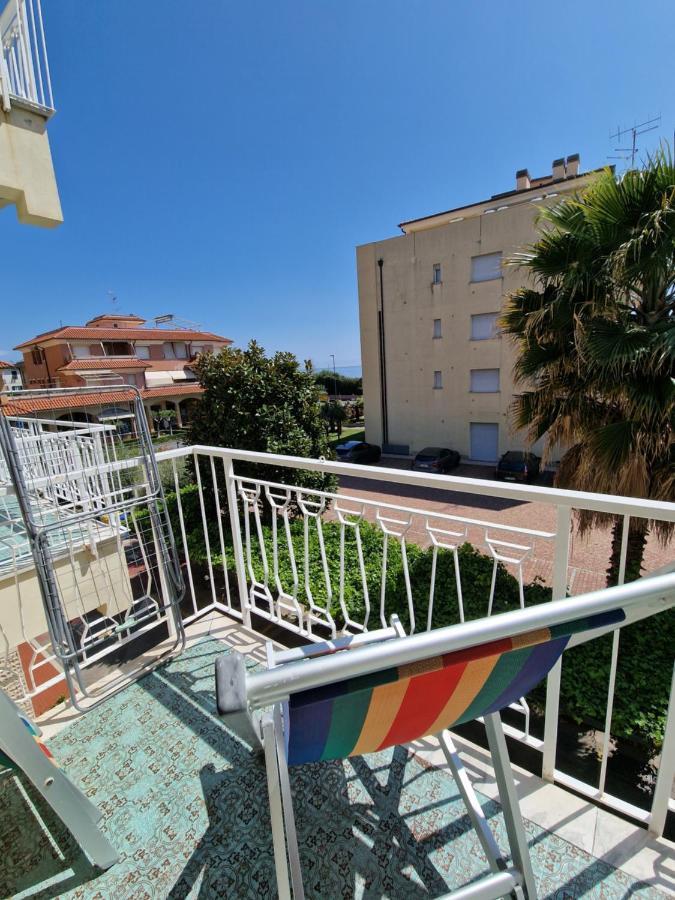 Ligure Residence Борджо-Верецці Екстер'єр фото